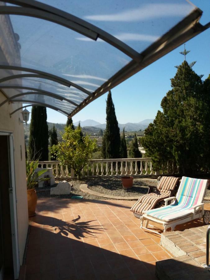 Villa De La Rosa Malaga Exterior photo